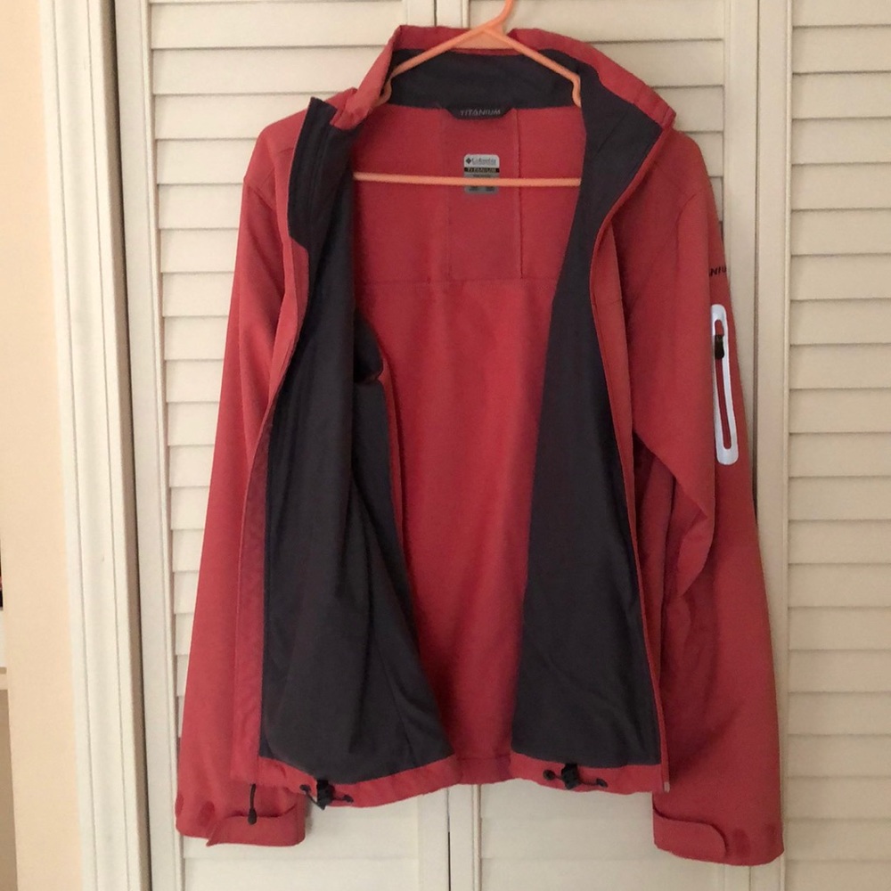 Shell jacket - Picture 6 of 8